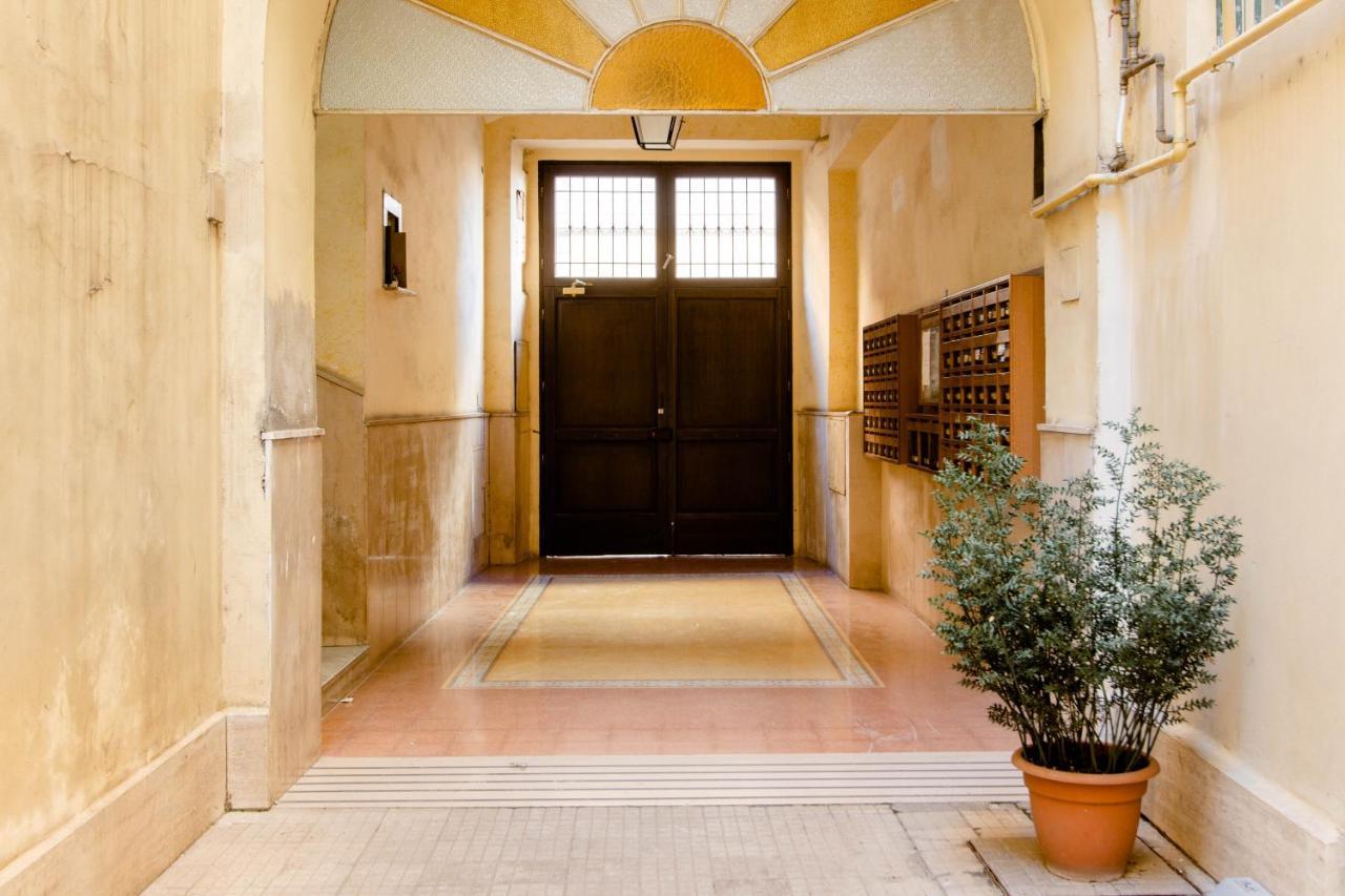 Domina Apartment Colosseum Rom Exterior foto